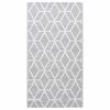 Grey_and_white