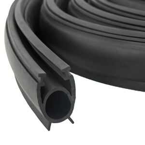 vidaXL Brtva za garažna vrata Crna 41 x 33 mm 5,5 m PVC