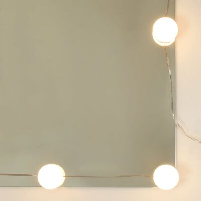 vidaXL Ormarić s ogledalom i LED svjetlima sjajni bijeli 91x15x76,5 cm