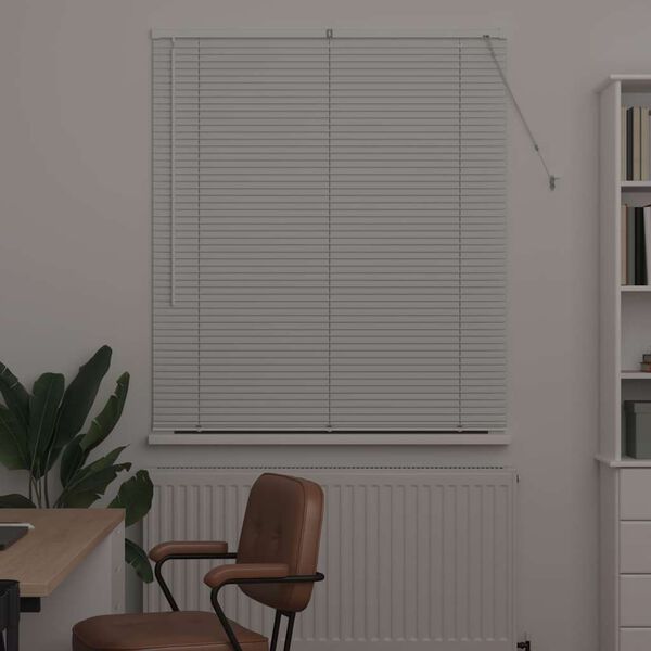 Prikazuje se slika proizvoda 3 od 17