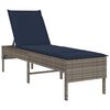 vidaXL Ležaljka s jastukom siva 55x200x44 cm poli ratan